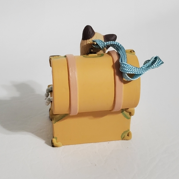 Avon Christmas Dress Up Ornament Jewelry Box Siamese Cat Treasure Chest - Picture 3 of 7